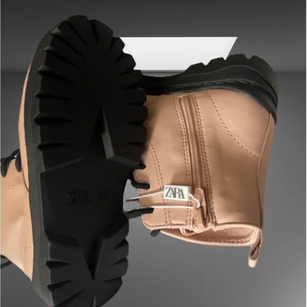 Zara kids boot - Picture 3 of 4